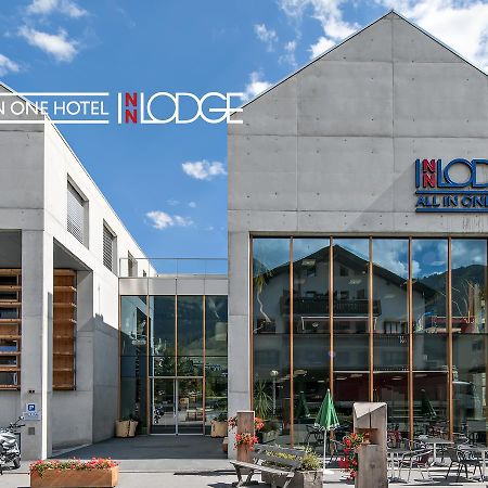 Hostel Inn Lodge ツェエリーナ エクステリア 写真